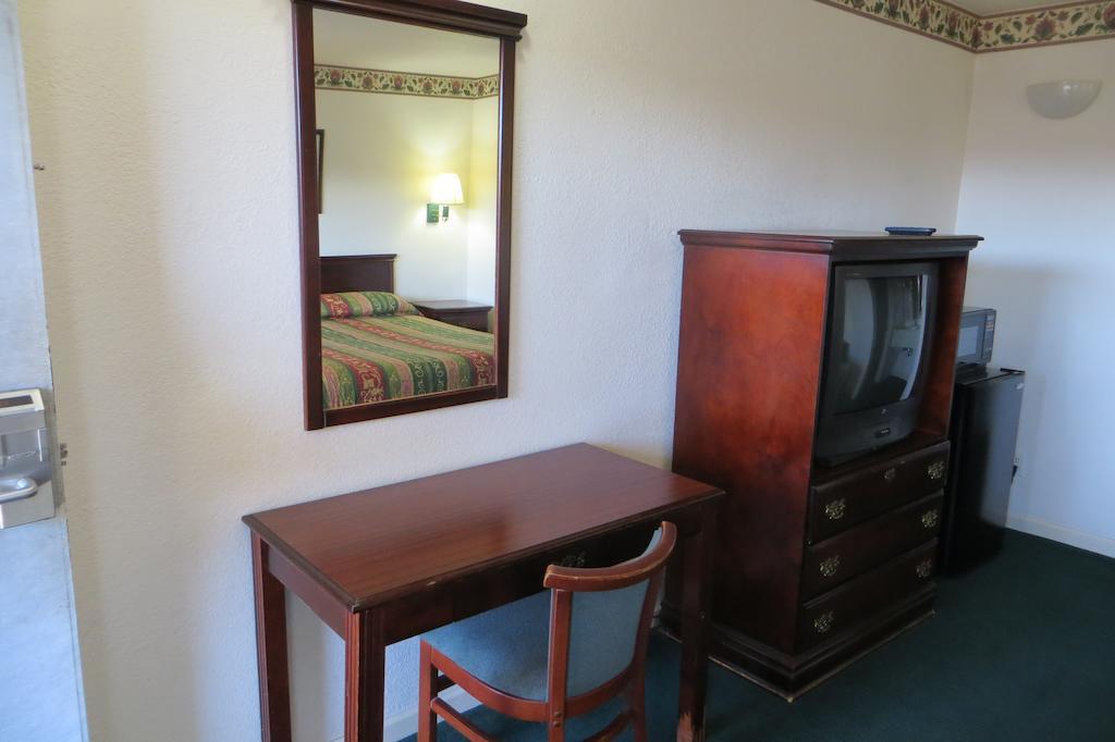 Capri Motel Redwood City Eksteriør billede